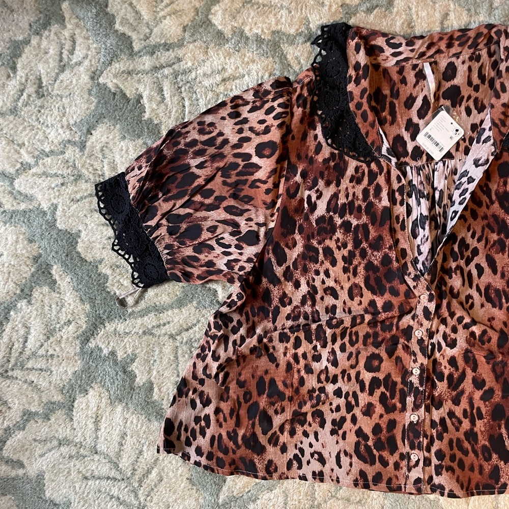 Free People My Love Printed Blouse in Leopard - Picture 9 of 14